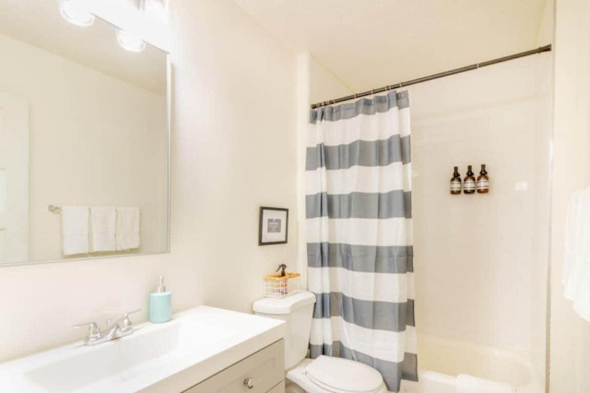 The Delightful Doubles- Unit A- Centrally Located Columbus Luaran gambar